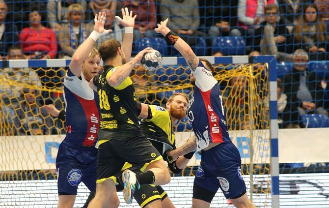 3e87f322-4676-464f-afca-23b9f196336f.jpg_0