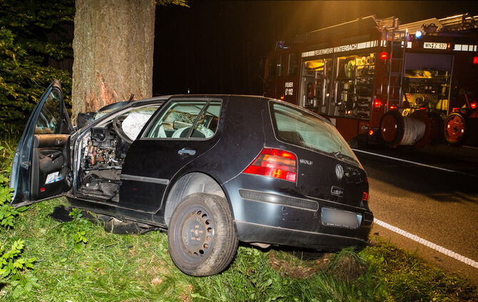 Autofahrer stirbt bei Unfall - Bild 10_4