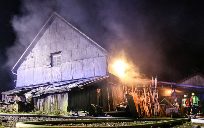 Brand im Heizraum in einer Scheune, Osterhof, Remshalden, 14.12.2020.