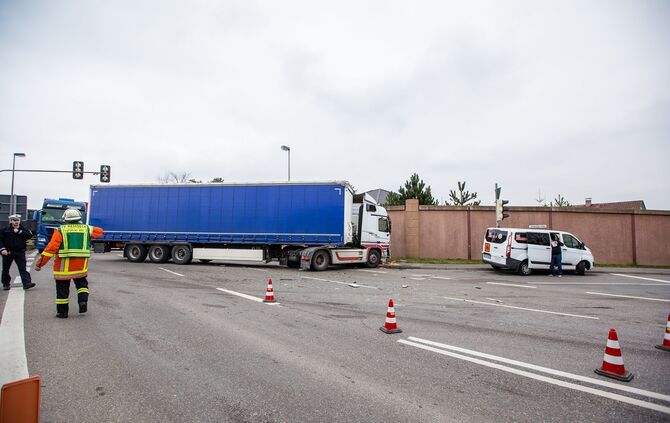 Unfall Remseck 19.02._9