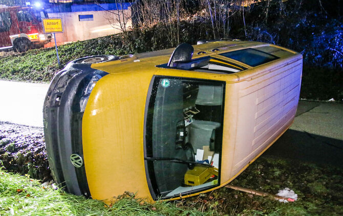 Unfall mit Postauto 15.12.2020