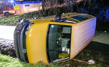 Unfall mit Postauto 15.12.2020