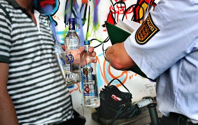 Jugend Alkohol Polizeikontrolle