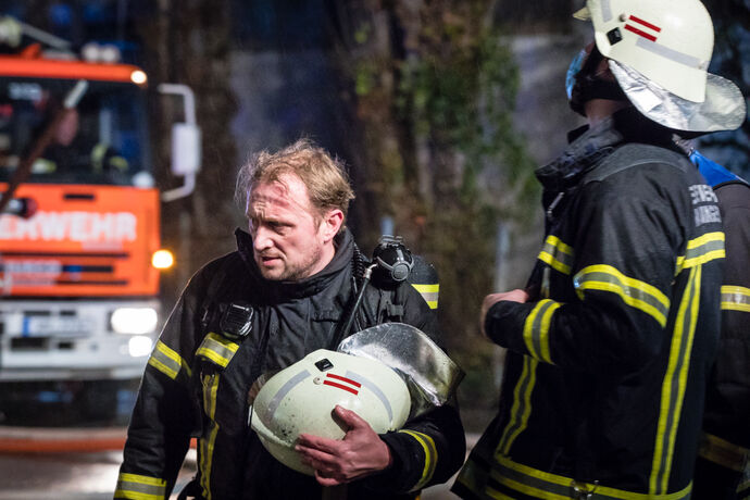 1 Tote bei Wohnhausbrand, Bachstr., Winnenden, 21.12.2020.