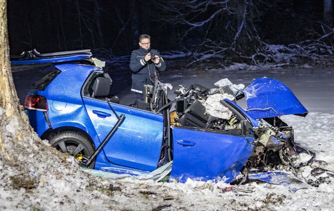 Tödlicher Unfall Heubach Baum_0