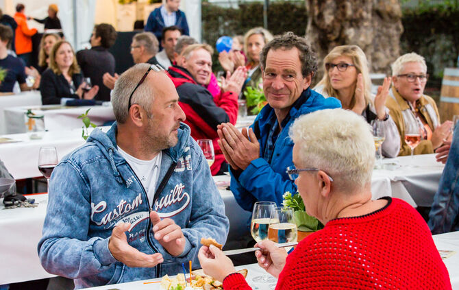 5. Weinfest eröffnet - Bild 25_13