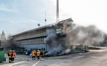 Brand in Firma, Leutenbach, anfangs war Winnenden gedacht, Rems-Murr-Kreis, 01.03.2018.