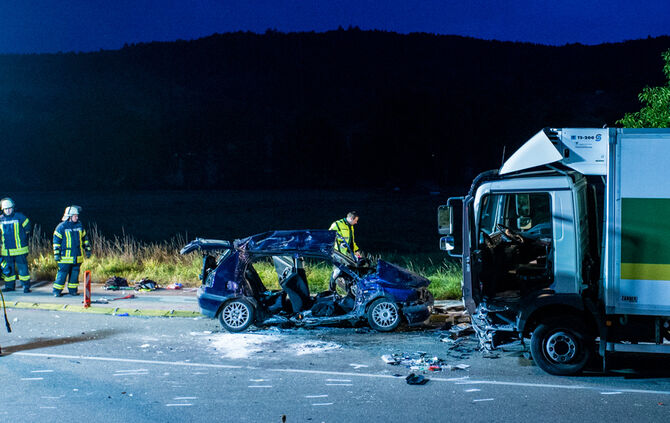 2 Tote bei Unfall - Bild 12_10
