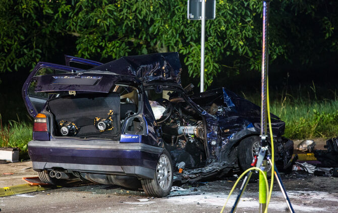 2 Tote bei Unfall - Bild 20_18