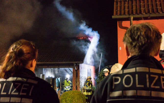 Schuppenbrand durch falsch angeschlossene Gasflasche an Heizung, Korb, 19.12.2018.
