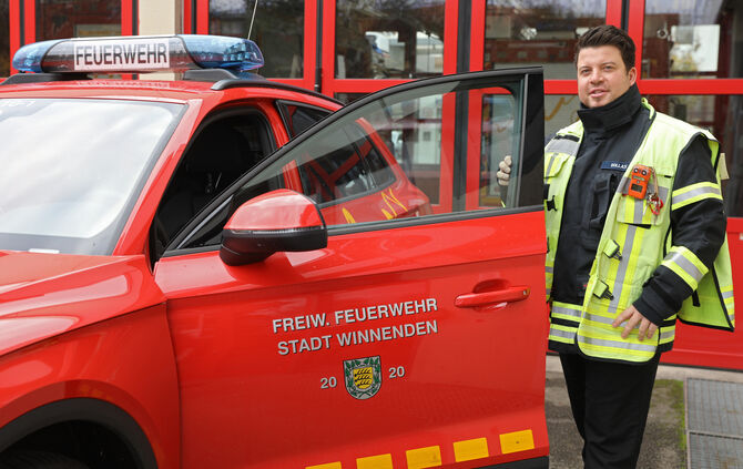 Feuerwehrkommandant Yosh Dollase