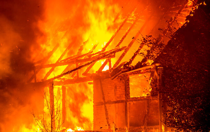 Großbrand im Frühmeßhof - Bild 12_11