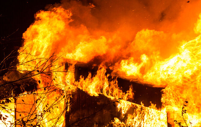 Großbrand im Frühmeßhof - Bild 13_12