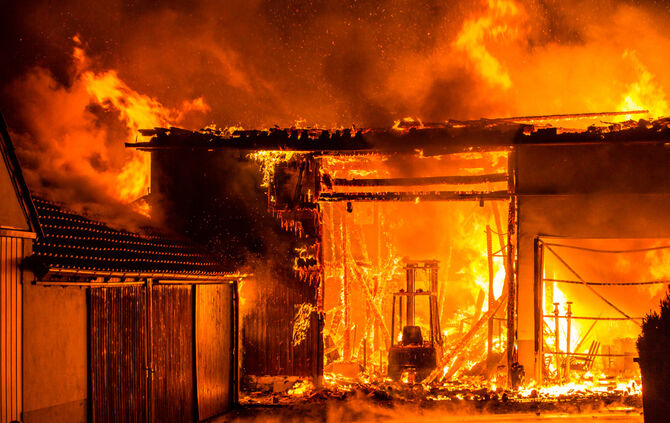 Großbrand im Frühmeßhof - Bild 15_14