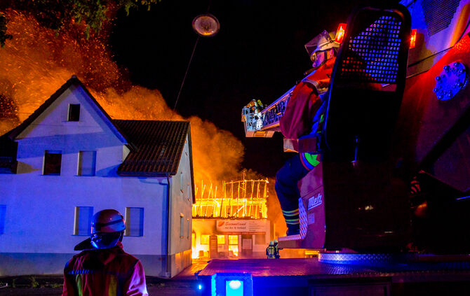 Großbrand im Frühmeßhof - Bild 20_19