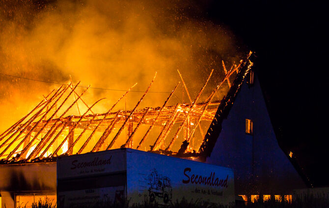 Großbrand im Frühmeßhof - Bild 22_21