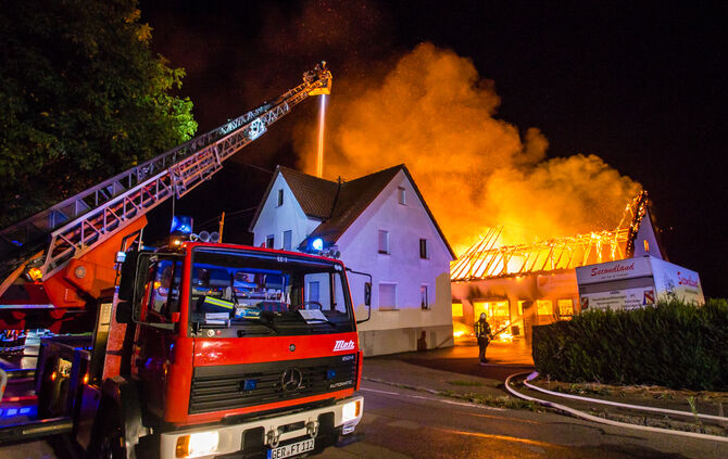 Großbrand im Frühmeßhof - Bild 36_35