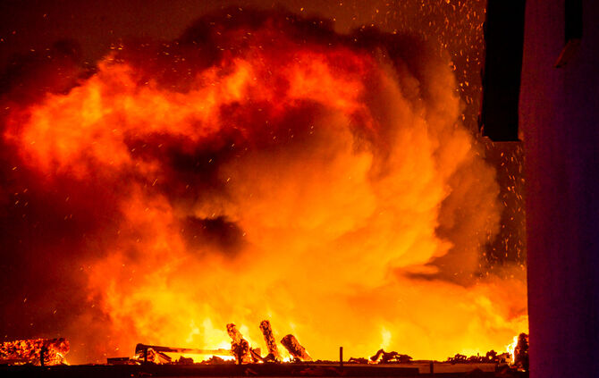 Großbrand im Frühmeßhof - Bild 38_37