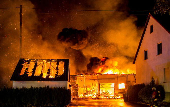 Großbrand im Frühmeßhof - Bild 48_47
