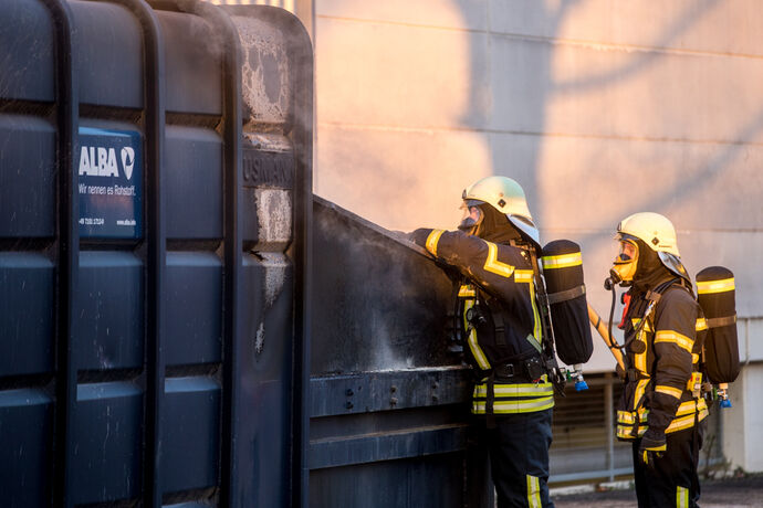 Containerbrand, Remspark, Waiblingen, 11.01.2021.