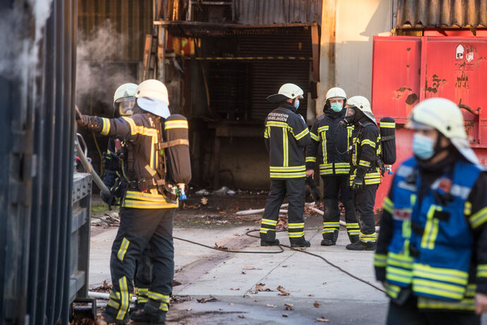 Containerbrand, Remspark, Waiblingen, 11.01.2021.