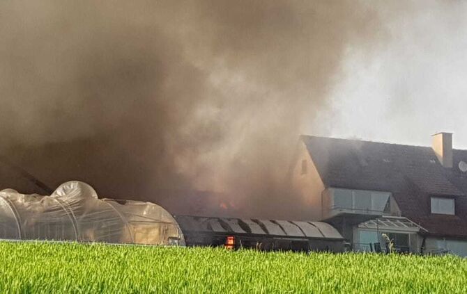 Großbrand in Gärtnerei in Erbstetten_1