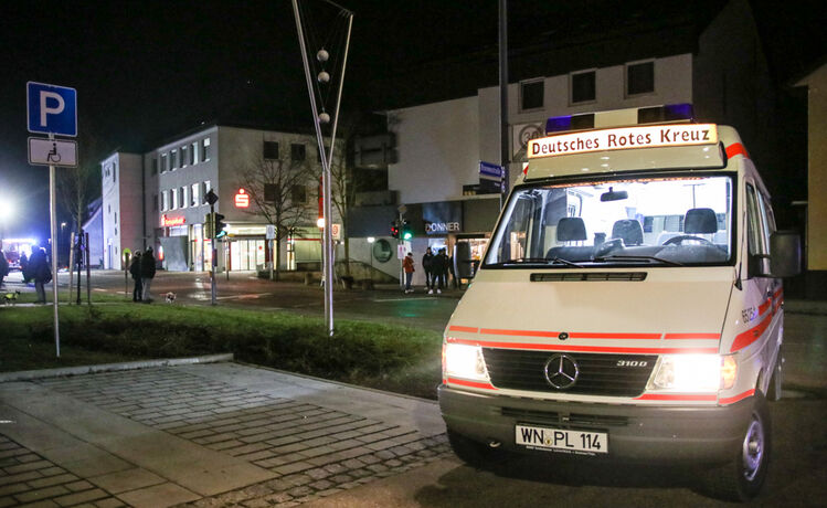 Brand in Lichtschacht / Keller, Hauptstr., Plüderhausen, 14.01.2021.
