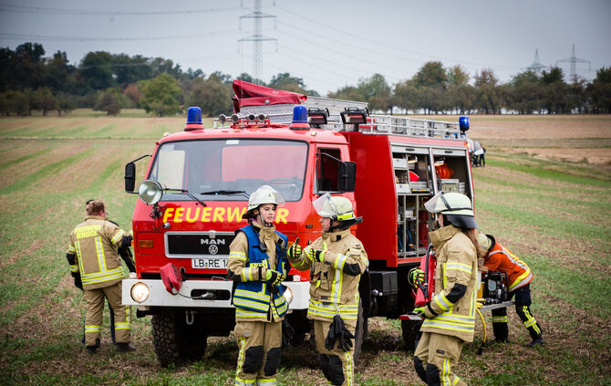 Schwerer Unfall zwischen Waiblingen-Hohenacker und Neckarrems._4