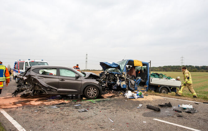 Schwerer Unfall zwischen Waiblingen-Hohenacker und Neckarrems._11