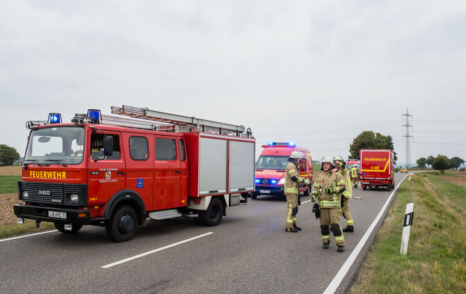 Schwerer Unfall zwischen Waiblingen-Hohenacker und Neckarrems._22