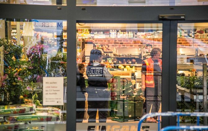 Spinne Esslingen Edeka Supermarkt Gift_0