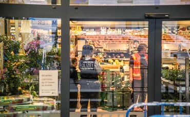 Spinne Esslingen Edeka Supermarkt Gift_0