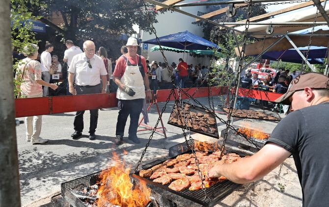 Schwenkbratenfest_0