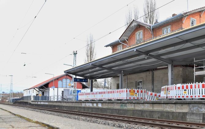 Bahnsteigüberdachung