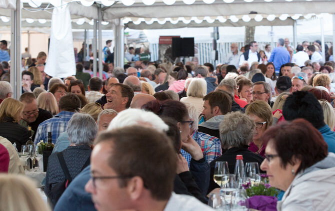 Weindorf eröffnet - Bild 07_7