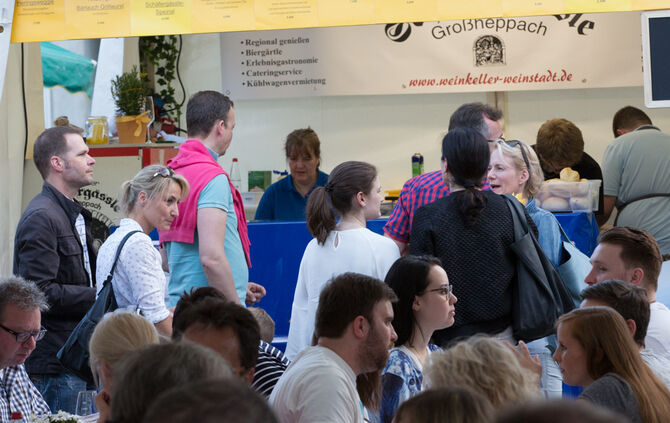 Weindorf eröffnet - Bild 15_15