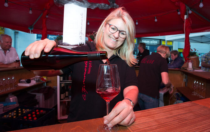 Weindorf eröffnet - Bild 16_16