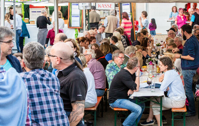 Weindorf eröffnet - Bild 27_27