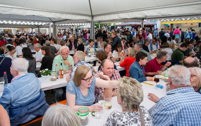 Eröffnung Weinstadt-Weindorf, Beutelsbach, 27.04.2018.