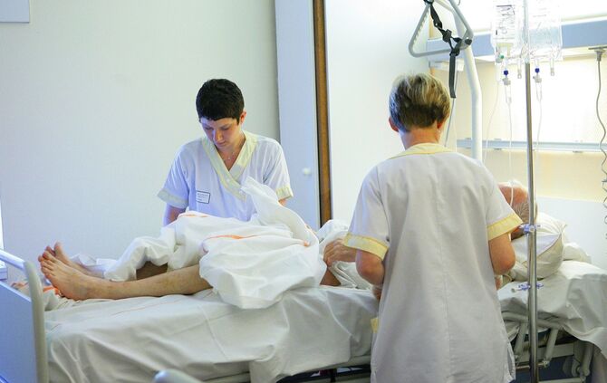 Pflegepersonal an der Belastungsgrenze_0