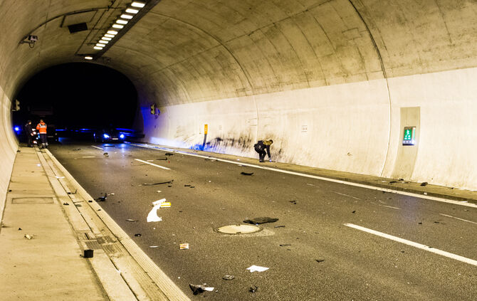 Tödlicher Unfall im B 14 Tunnel - Bild 07_6
