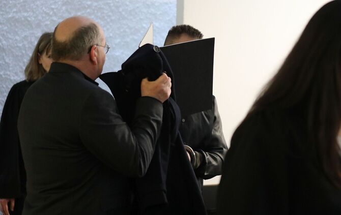 Deniz E. Yvan Schneider Zementmord Prozess Prozessauftakt_0