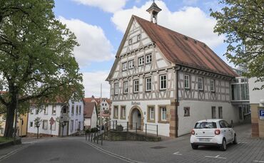 Rathaus Korb Symbolfoto