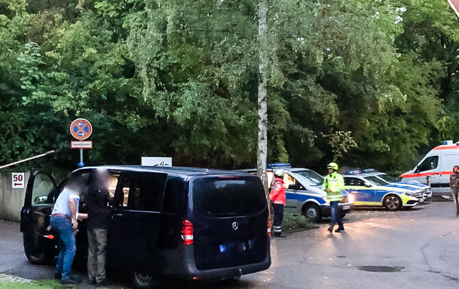 Polizeieinsatz im Asylwohnheim Am Kätzenbach - Bild 06_4