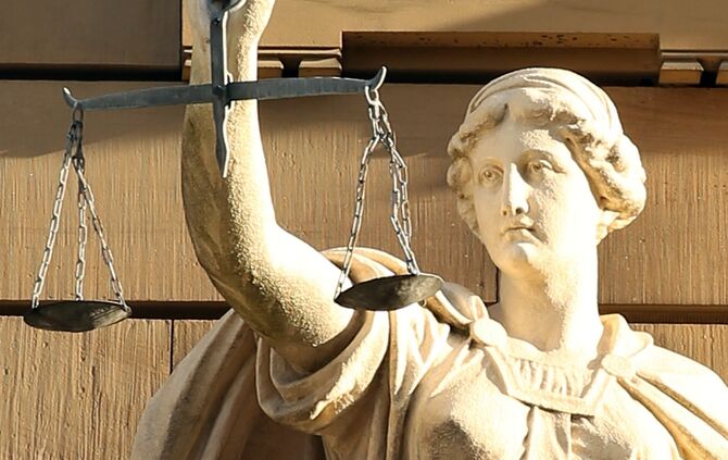 Gericht Justitia Symbolfoto
