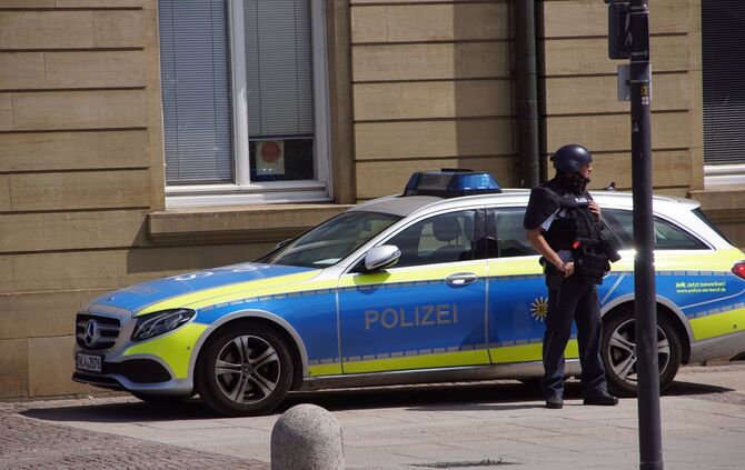 Großeinsatz am Stuttgarter Schlossplatz_17