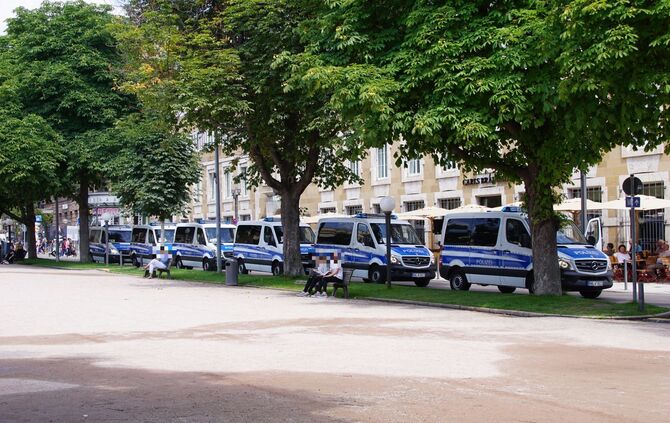 Großeinsatz am Stuttgarter Schlossplatz_28