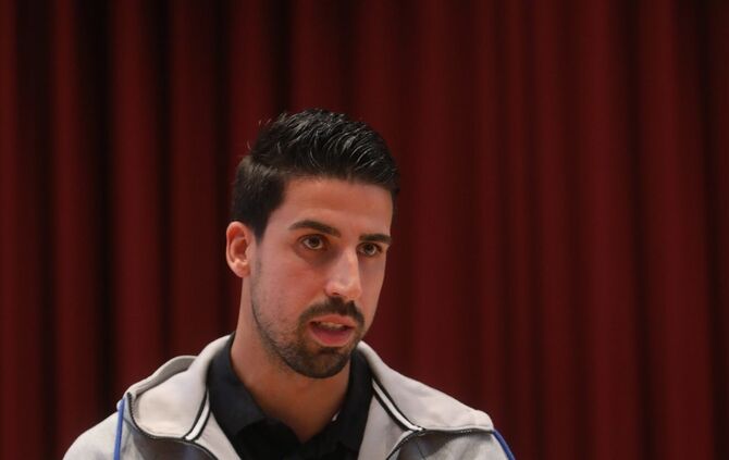 Sami Khedira in Fellbach-Schmiden_9
