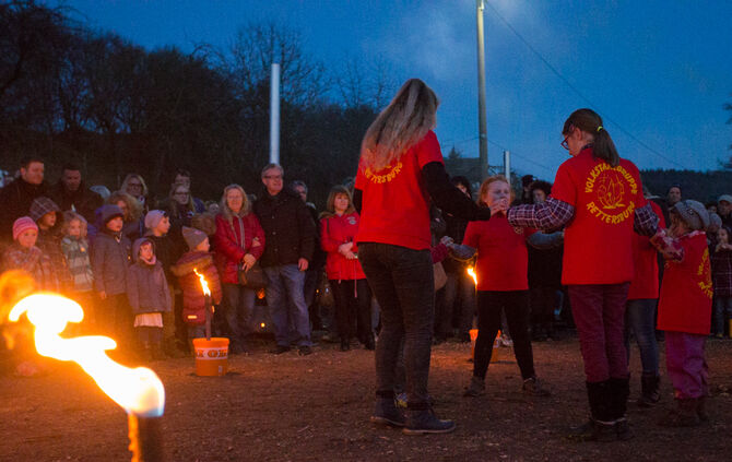 1000 Besucher beim Osterfeuer - Bild 55_22