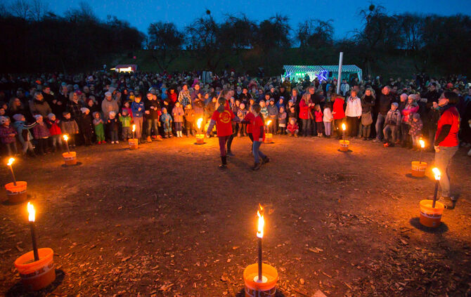 1000 Besucher beim Osterfeuer - Bild 30_48